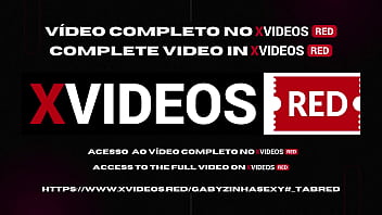 Busty Gabyzinha and Ale Maia get naked in the bathtub