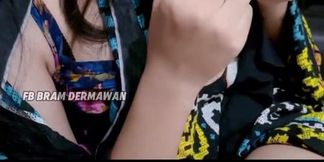 JAJAN PSK MICHAT CANTIK MAKAN SOSIS DULU BARU NYEPONG