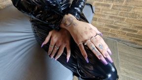 TOTALLY DOMINATED BY MY BEAUTIFUL AND DANGEROUS HANDS - BY BABE - CLIP FULL