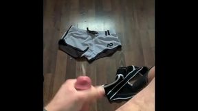 Miskupa’s Quarantine Masturbates To Big Cock Cumshot Solo –Gay Amateur–