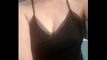 Merci beaucoup mes ch&eacute_ris, gr&acirc_ce &agrave_ votre cagnotte voil&agrave_ un premier achat. Et...