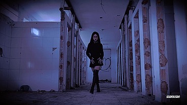 Perfect Anal - Goth Girl Used as a Fuck Doll in Ruined Building