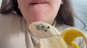 Giantess Stepmom Eats a Banana but Sees