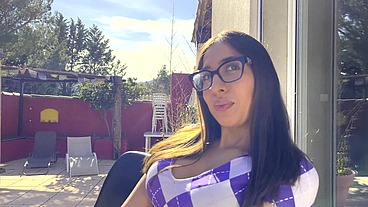 Elle voulait essayer un petit Français cette coquine d'Olé, 27ans...