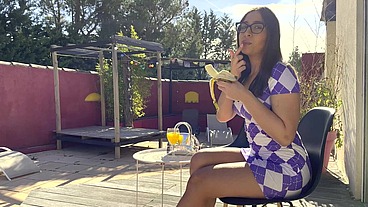 Elle voulait essayer un petit Français cette coquine d'Olé, 27ans...