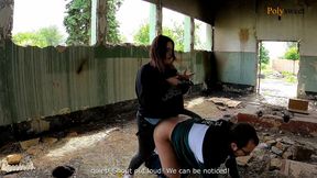 Blogger girl fucked a guy in a abandoned place (pegging, cum)