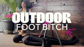 Outdoor Foot Bitch