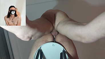 Kwik Way fucks Quinn Way on a bar stool