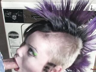 Alt sweetheart in fishnet hose enjoys fanal invasioning previous to carpet munch and hard penetration