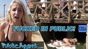 FULL VIDEO - Blonde beach babe in bikini has RISKY SEX IN PUBLIC