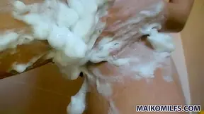 Hilarious and cute asian  is sucking big phallus