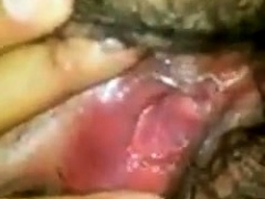 indonesian- jilbaber tudung kena finger 1
