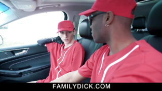 Žhavý černý hřebec bez sedla ošuká učitele Justina Stonea s jeho těsným zadkem a masivním výstřikem