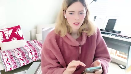 Fucking a girl with a dildo made of pure cosmic insanity