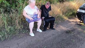 A neighbor sucks my dick in a public park on a bench until I cum