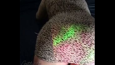 Latina cutie wiggles her ass like a little slut