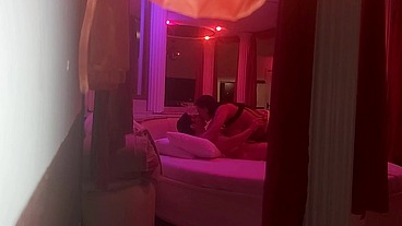Sarado me comeu gostoso no motel com seu pau