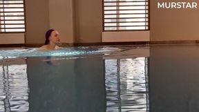 She Thanked the Lifeguard with a Juicy Blowjob