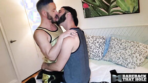 ”BAREBACKTHATHOLE Bottom Starlen Gold Takes Romeo Davis Meat”