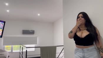 Niquuiok's Sizzling Sisterly Encounter: Big Tits, Big Ass & Big Cock Action