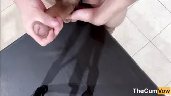 Solo Twink Jerks Off and Tastes His Own Cum