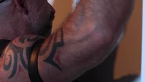 Extra Big Dicks: Kissing and rimming in the Bathroom