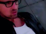 Slutboyben CAM4 Vor dem Spanner abgerotzt