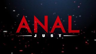 Pantat besar Loren Minardi mengambil zakar dari asshole ke mulut