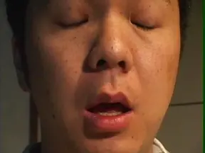 Kaede Matsushima gives guy steamy head