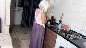 Stepmom&#039;s big ass needs a dick in anal