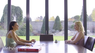 Lesbea Blonde Marilyn Sugar gives Tiny Tina facesitting pussy eating orgasm