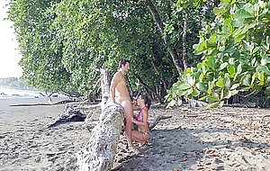 Julia Roca has some fun in the sun with her BF