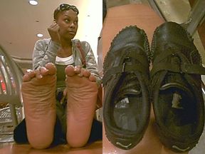 MY FEET SMELL LIKE DORITOS & TRASH INTERVIEW