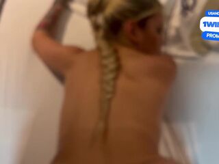 Breasty golden-haired from Medellin wakes up wanting to bang