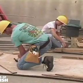 Construction Worker Blows a Colleague and Bangs His Asshole After Finishing Work