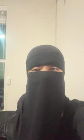 Uncircumcised penises are disgusting