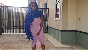 Arabian mom masturbates her juicy pink pussy outside near the road