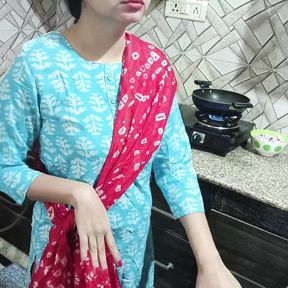 bhabhi ne devar ke saath kiye maze kitchen main jab hasband duty pe the in hindi voice