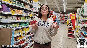 PUBLIC BUTTCRACK WITH LEGGINGS AND THONG AT THE SUPERMARKET