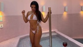 Motel Party – Amateur Latina Teen & Big Cock