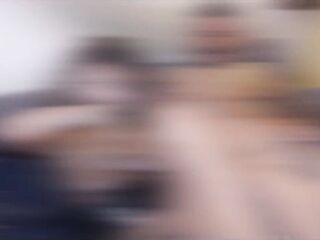 Mia moglie mi fa buttare la immondizia per scopare il suo amico