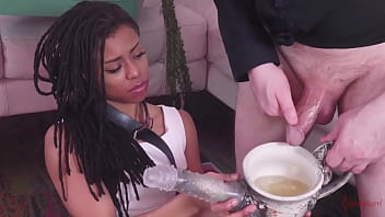 Ebony goddess Kira Noire serves her lord in BDSM piss fetish scene