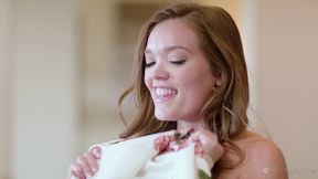 11. A Souvenir From Vegas - Kendra James, Reagan Foxx, Katie Kush (18.03.2023) - Molly Gingham