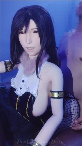 After Dark at the Honey Bee Inn. Tifa's Buzzing for You!