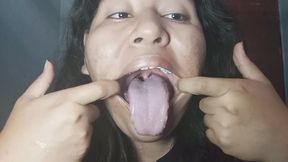 Mouth Wide Open – Grimaces and Uvula Play