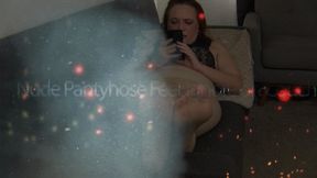 Evangeline ignores with pantyhose soles exposed 01