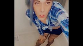 Sexy college girl Enjoys Giving Blowjobs and Masturbating