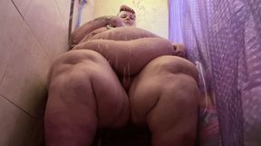 USSBBW 815 lb Shower Struggle SD