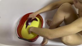 gunge orgasm in the bath