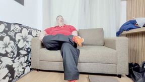SMELL THE BAD ODOR OF MY BIG FEET -- BY RENATO COLOSSOS AND ISABELITA - CLIP FULL